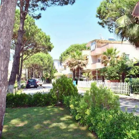 Vila Fejza Golem (Tirana)